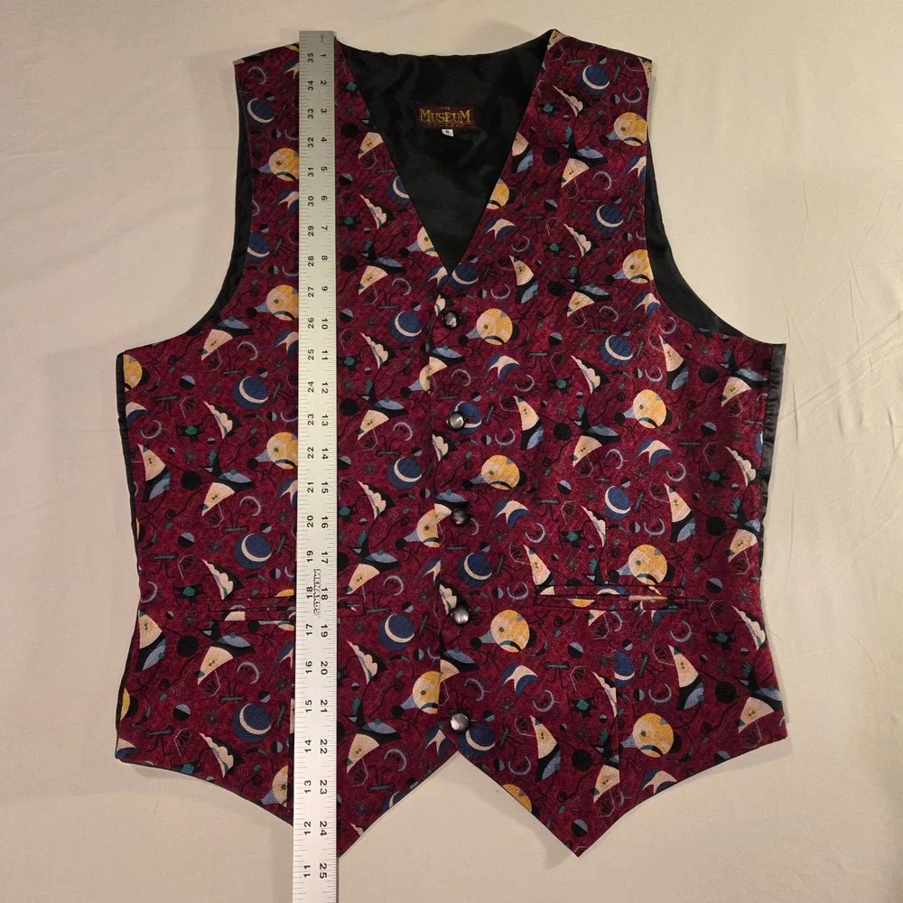 Vintage The Museum Company Men's Suit Vest Size S 100% Silk Abstract Print‎